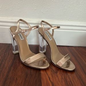 Steve Madden gold clear heeled sandal. Size 7